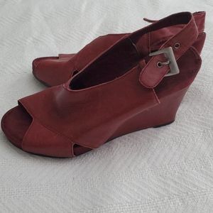 Like-new Aerosoles Wedges